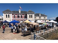 Genuine Jersey holds first market of the year in St Aubin