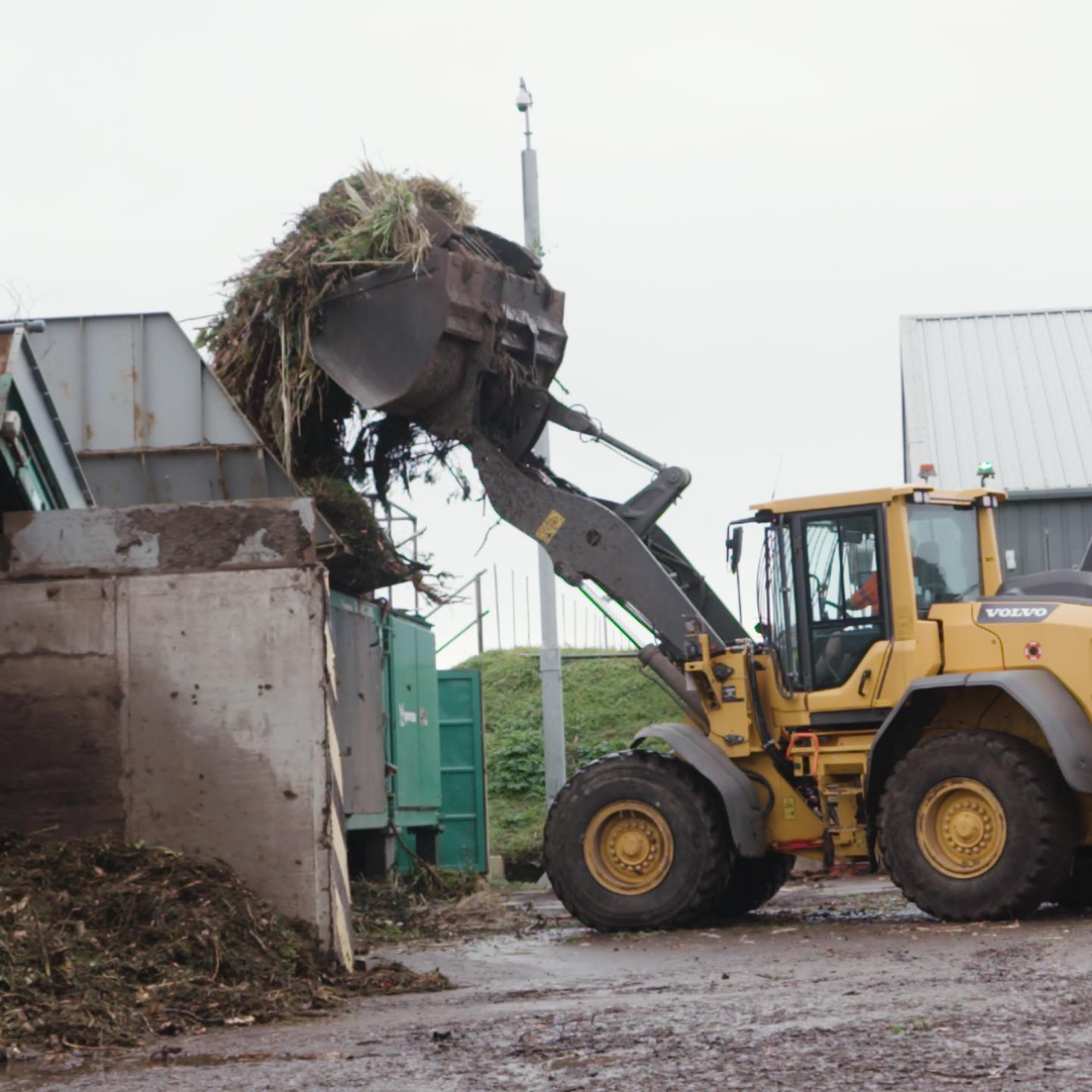 SSF 070323 GJ GREEN WASTE STILL 04