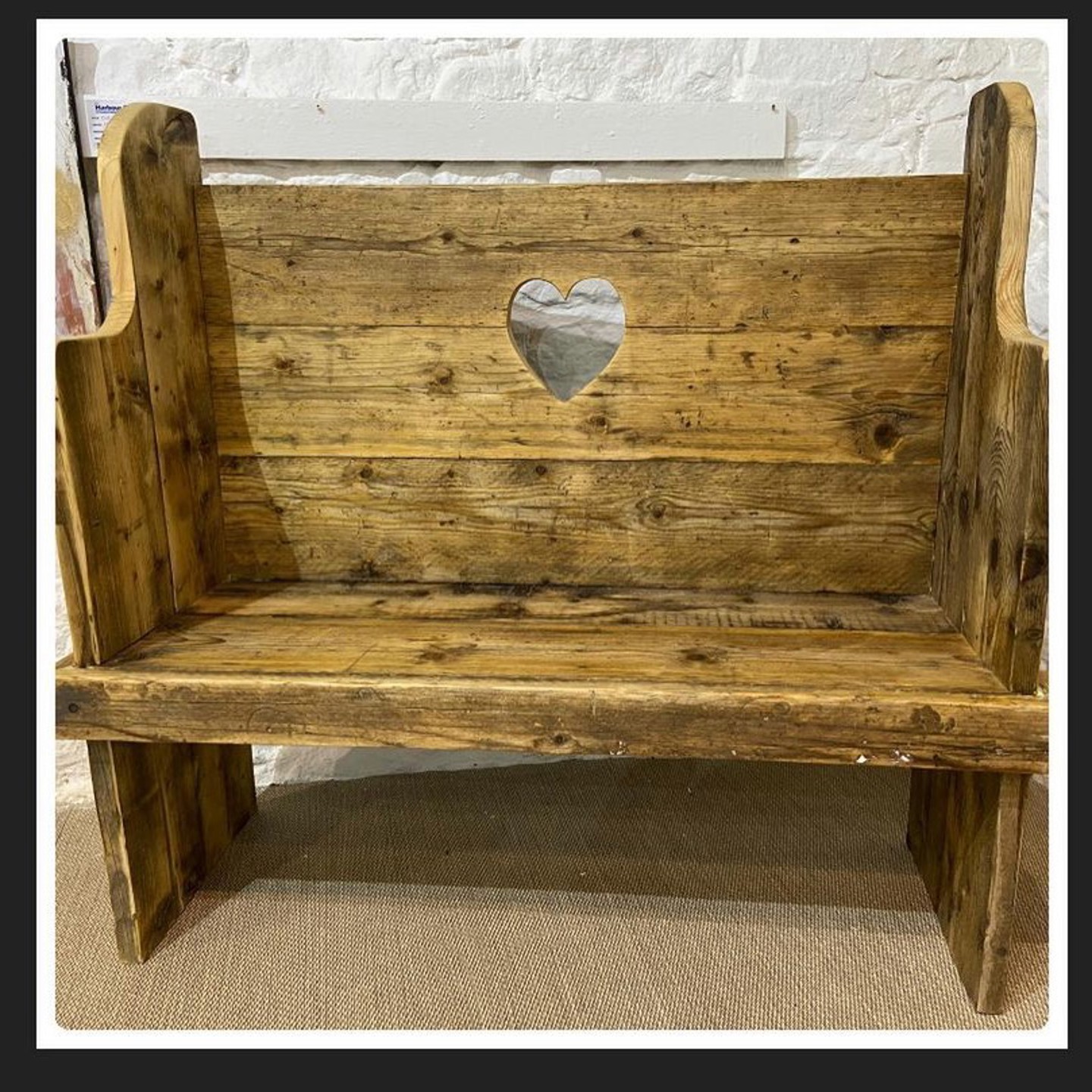 Le Praz Bench Oiled Square (1)