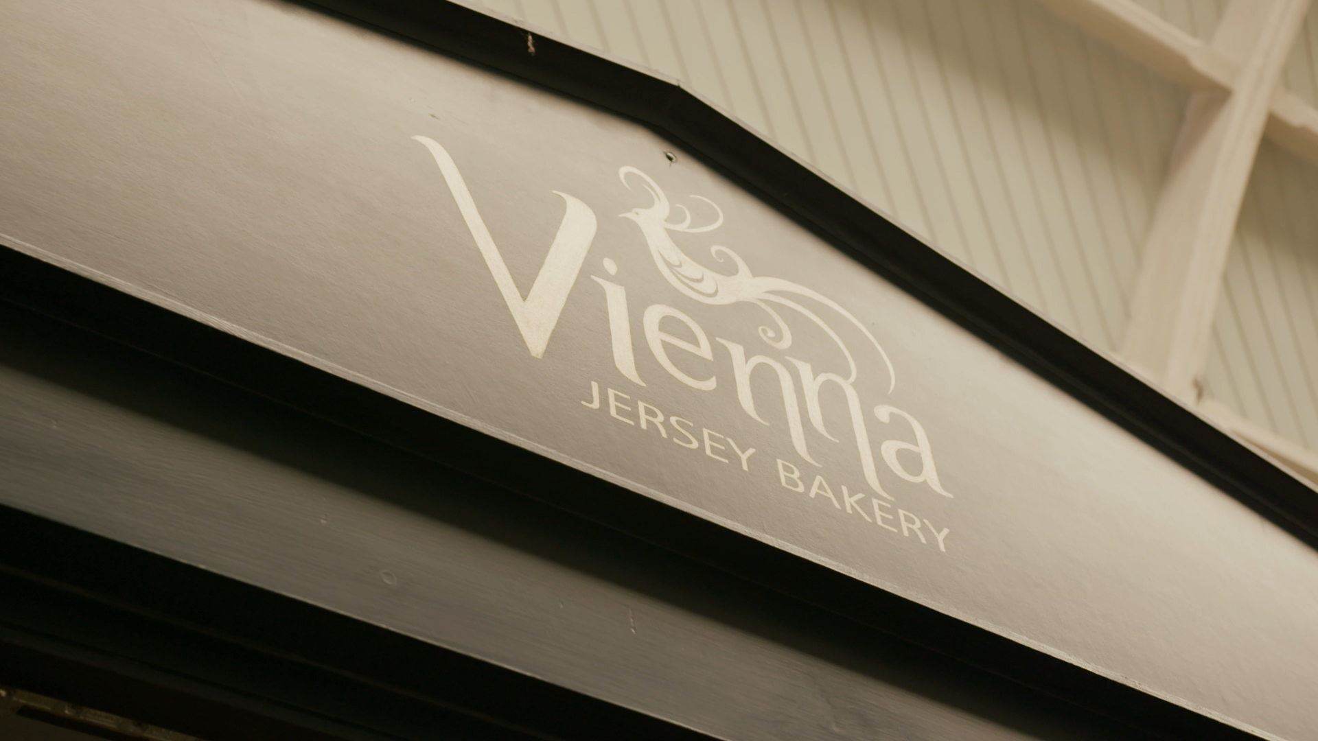 VIENNA BAKERY .00 00 01 00.Still001