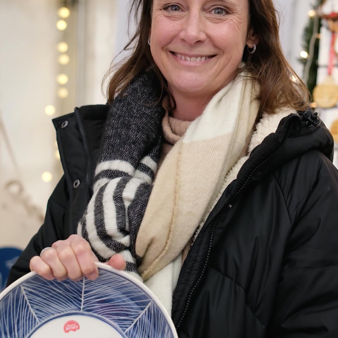 Simply Christmas Penquin Potters