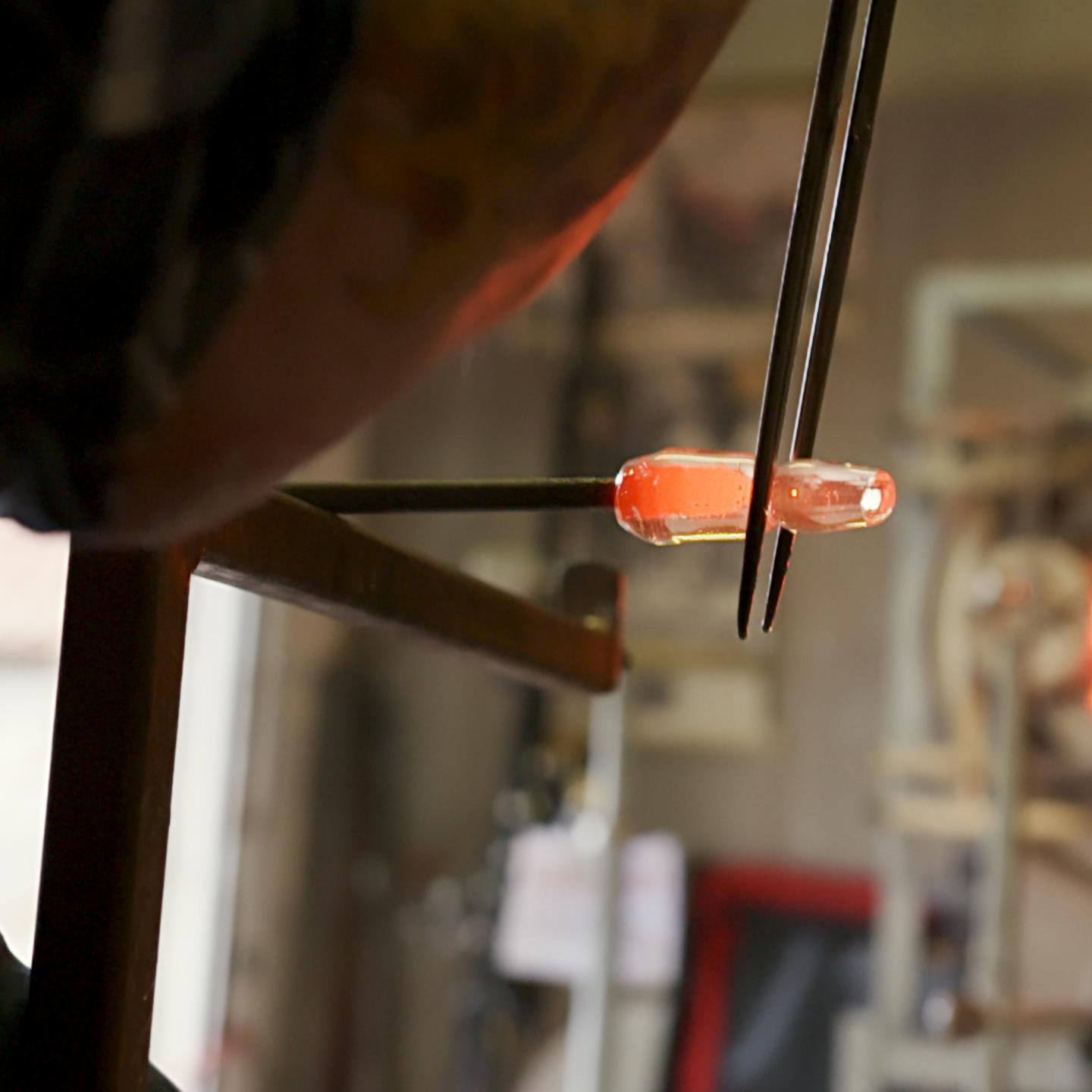 SSF 070223 GENUINE JERSEY GLASS BLOWING GLASS SHAPING STILL