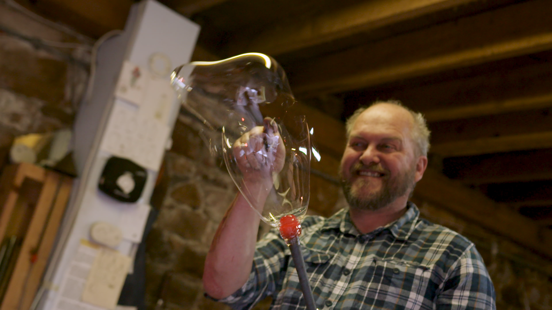 SSF 070223 GENUINE JERSEY GLASS BLOWING GLASS SMASH STILL (2)